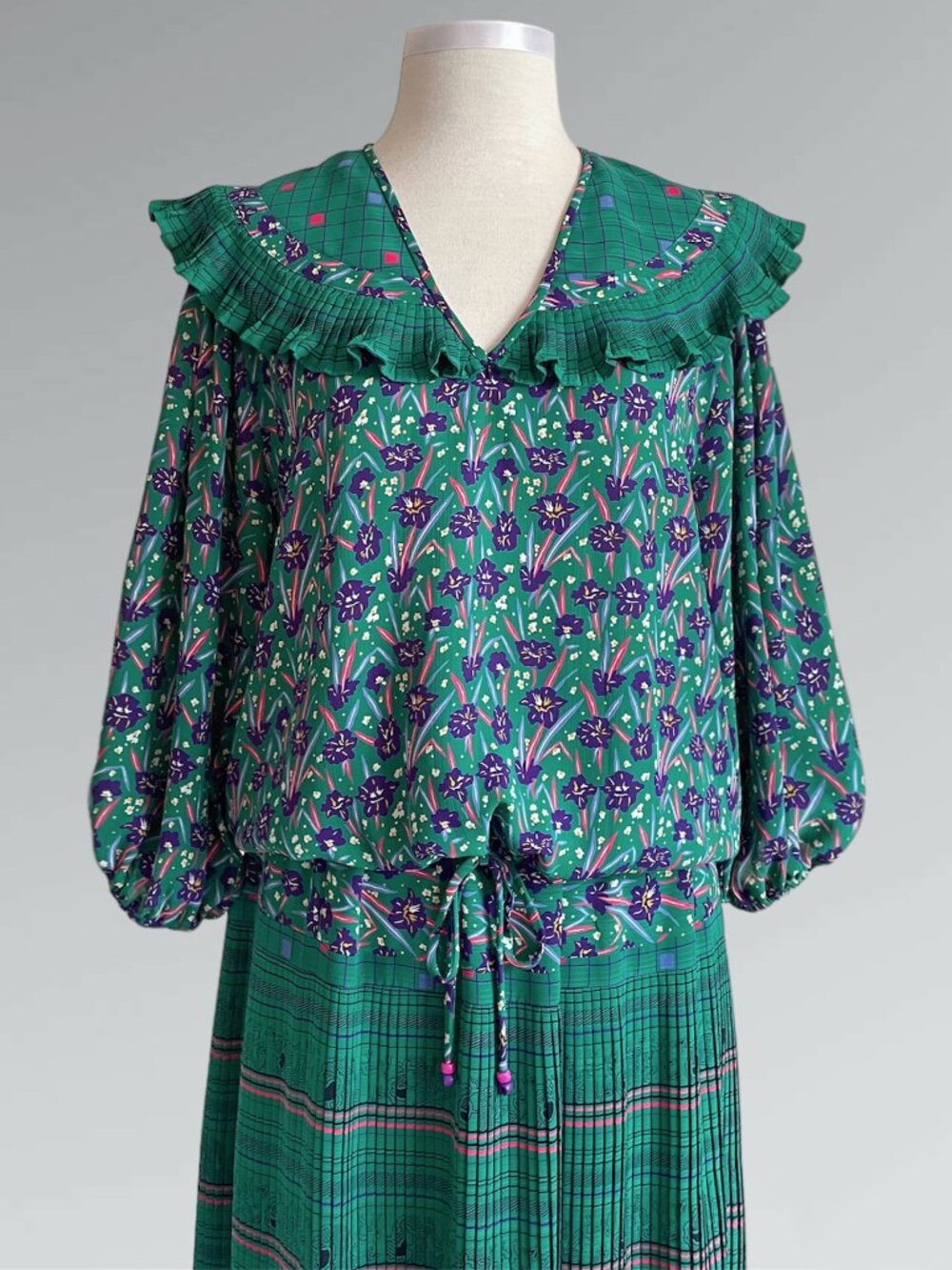 Vintage 80s Diane Freis Blouse & Skirt Green Floral Print Georgette 2-Piece Set